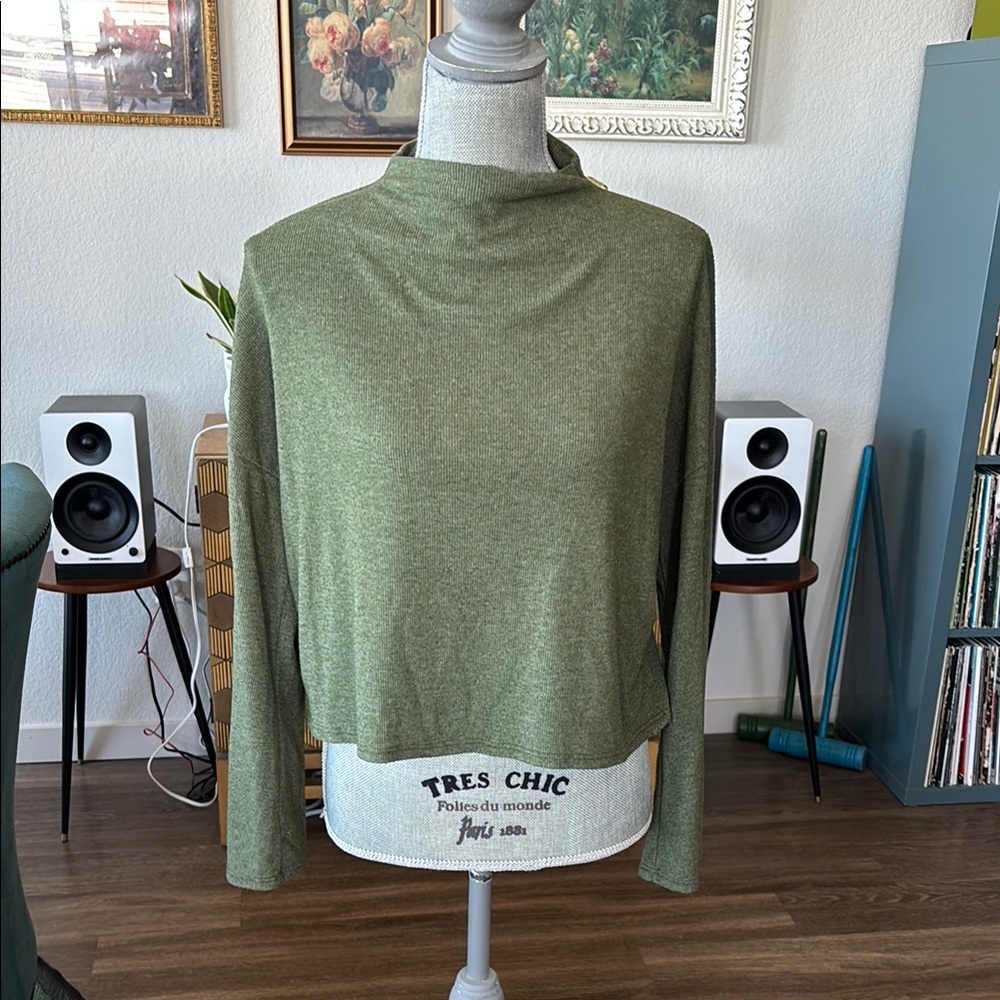 Green Soft Long Sleeve Top